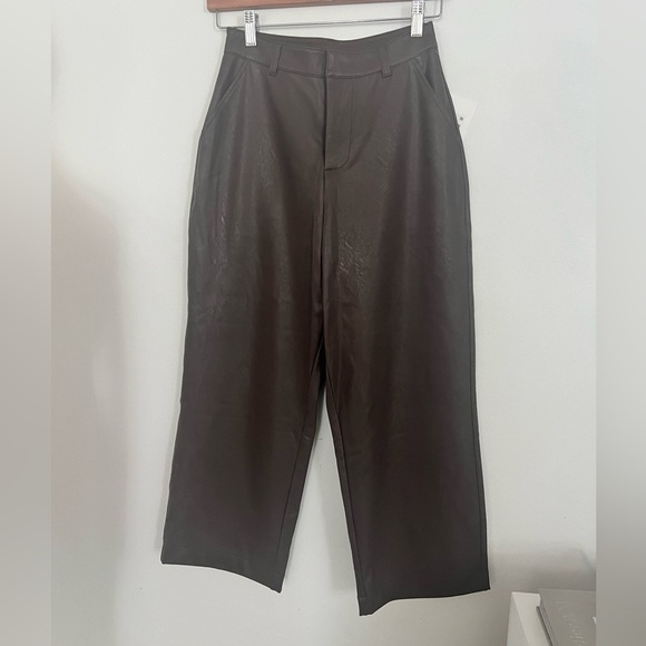 Splendid - vegan leather wide keg pants- size 2 
NWT - Picture 4 of 7